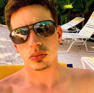 Meet your Posher, Tyler